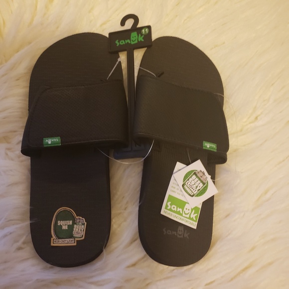 sanuk beer cozy slide